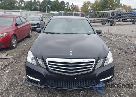 2013 Mercedes-Benz E 350 4Matic из США, поврежденный, VIN WDDHF8JB4DA710959